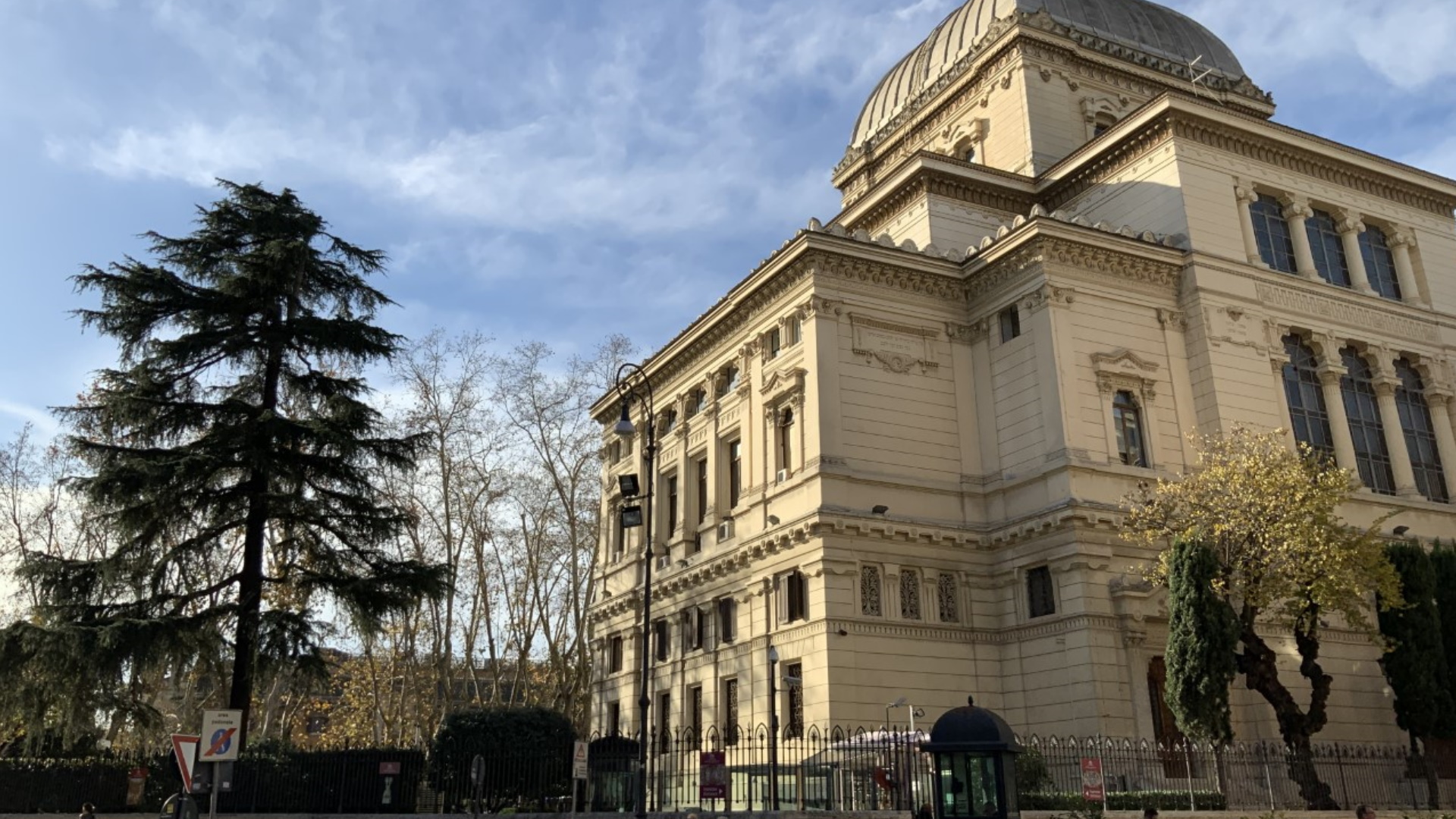 The Synagogues - Jewish Museum of Rome