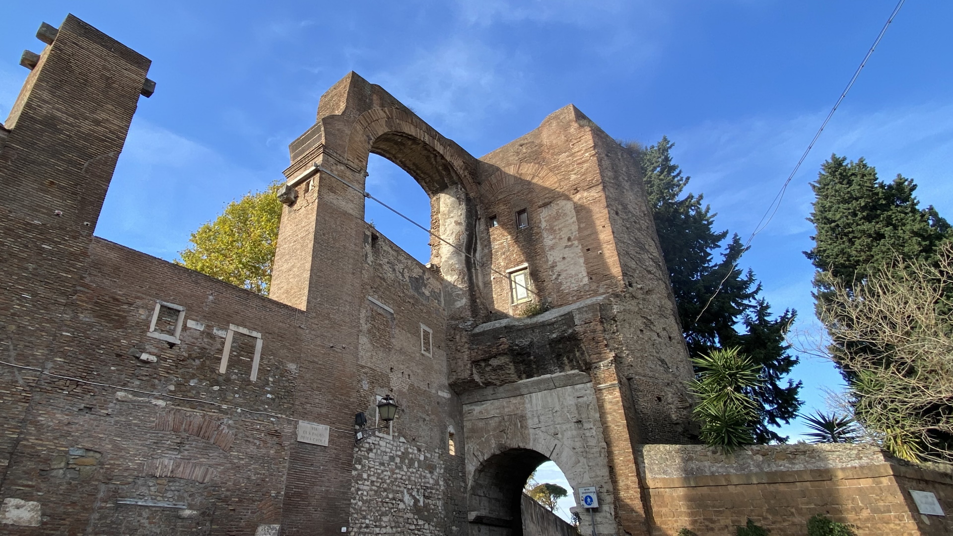 Arco di Dolabella e Silano