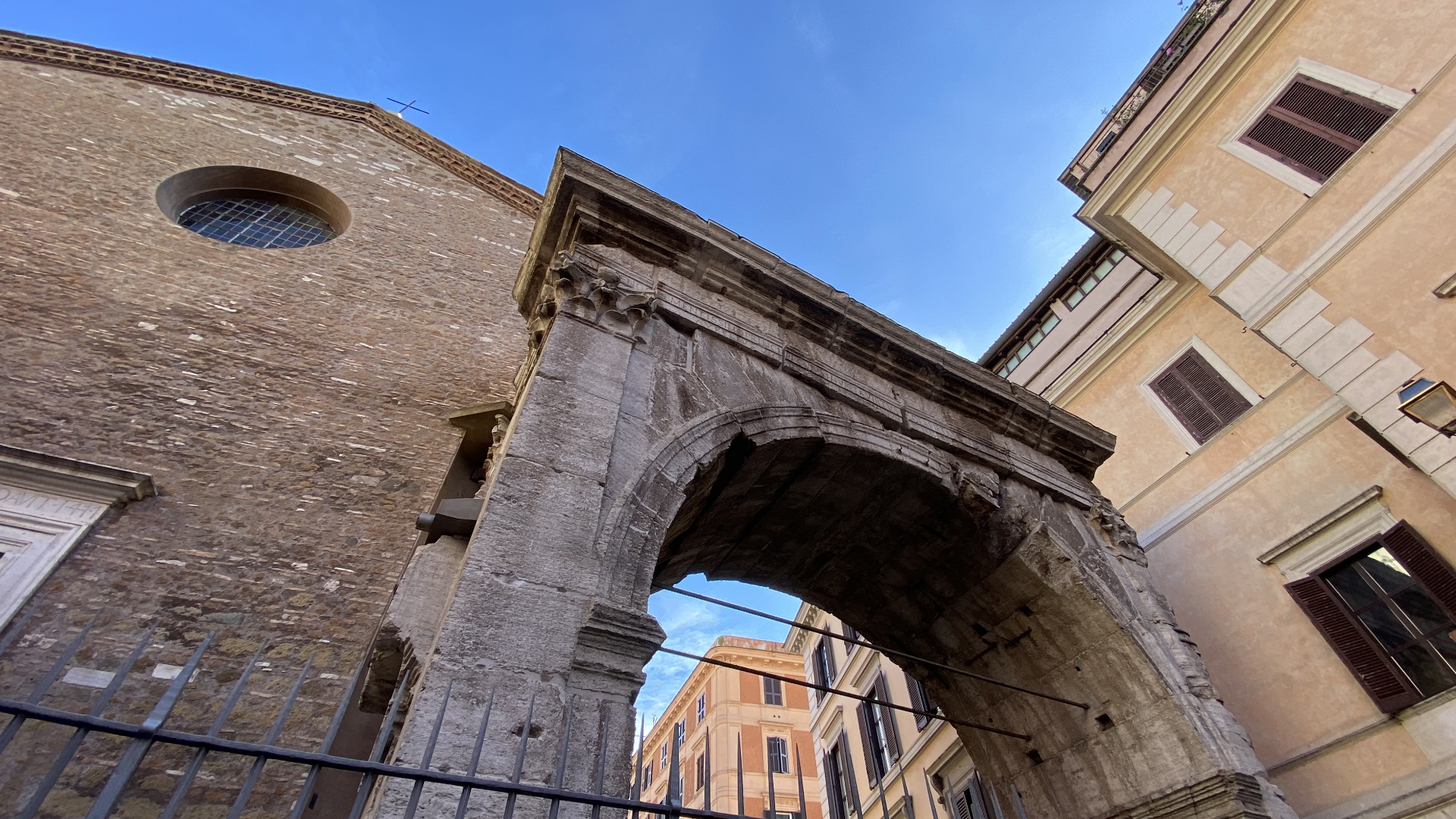 Arco di Gallieno Arco di Gallieno