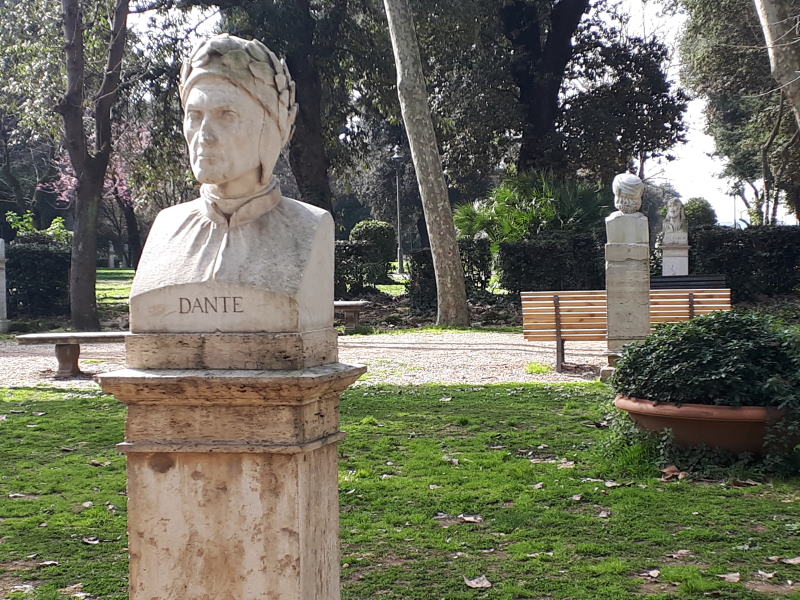 Busto di Dante, Passeggiata del Pincio