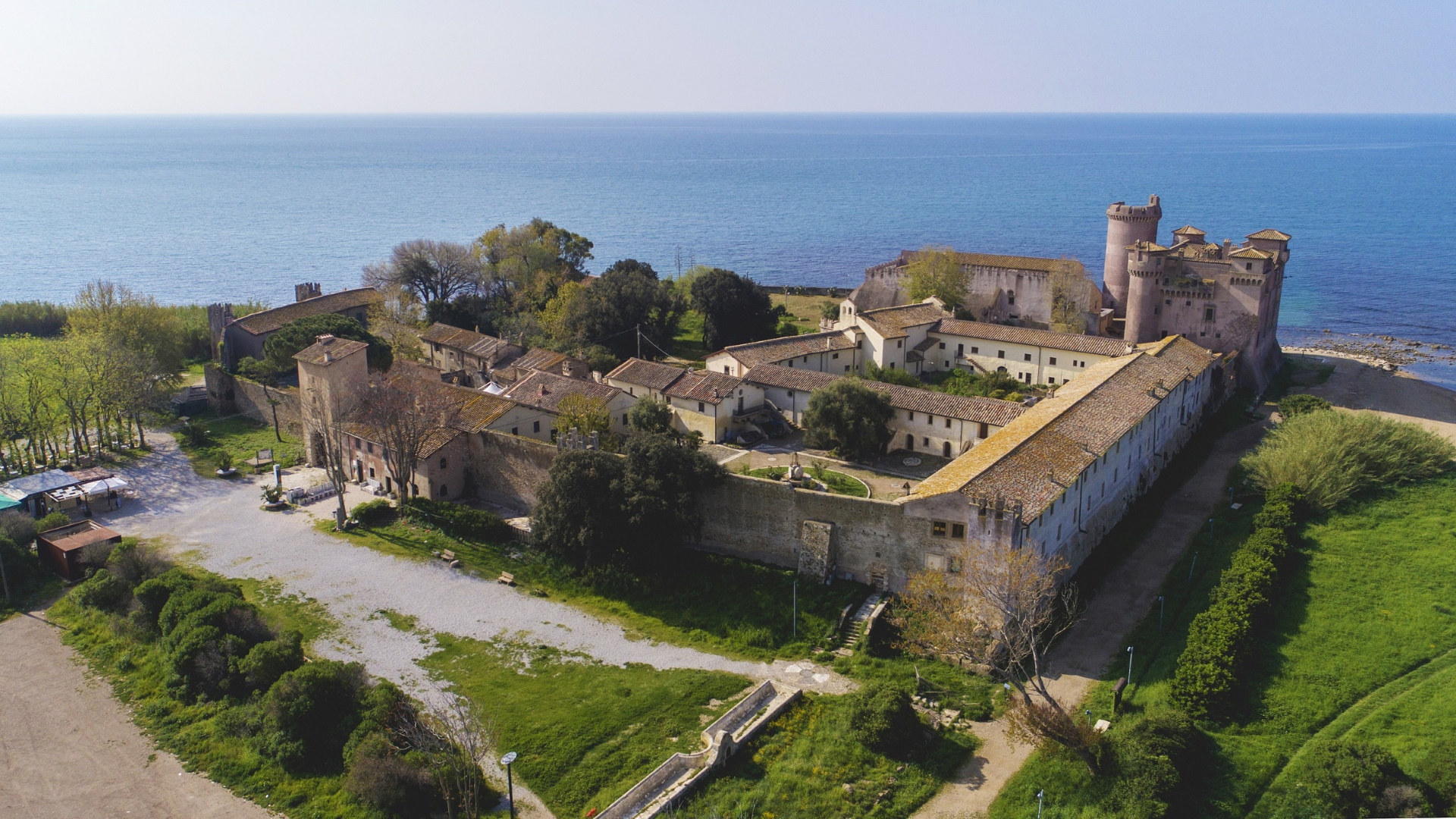 Castello di Santa Severa visto dall'alto Castello di Santa Severa visto dall'alto