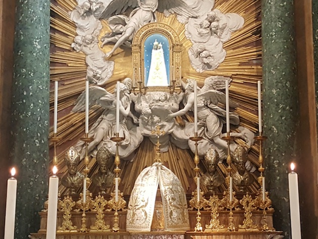 La Befana vola sui tetti di San Salvatore in Lauro-Foto: interno del Santuario di San Salvatore in Lauro, pagina ufficiale Facebook La Befana vola sui tetti di San Salvatore in Lauro-Foto: interno del Santuario di San Salvatore in Lauro, pagina ufficiale Facebook