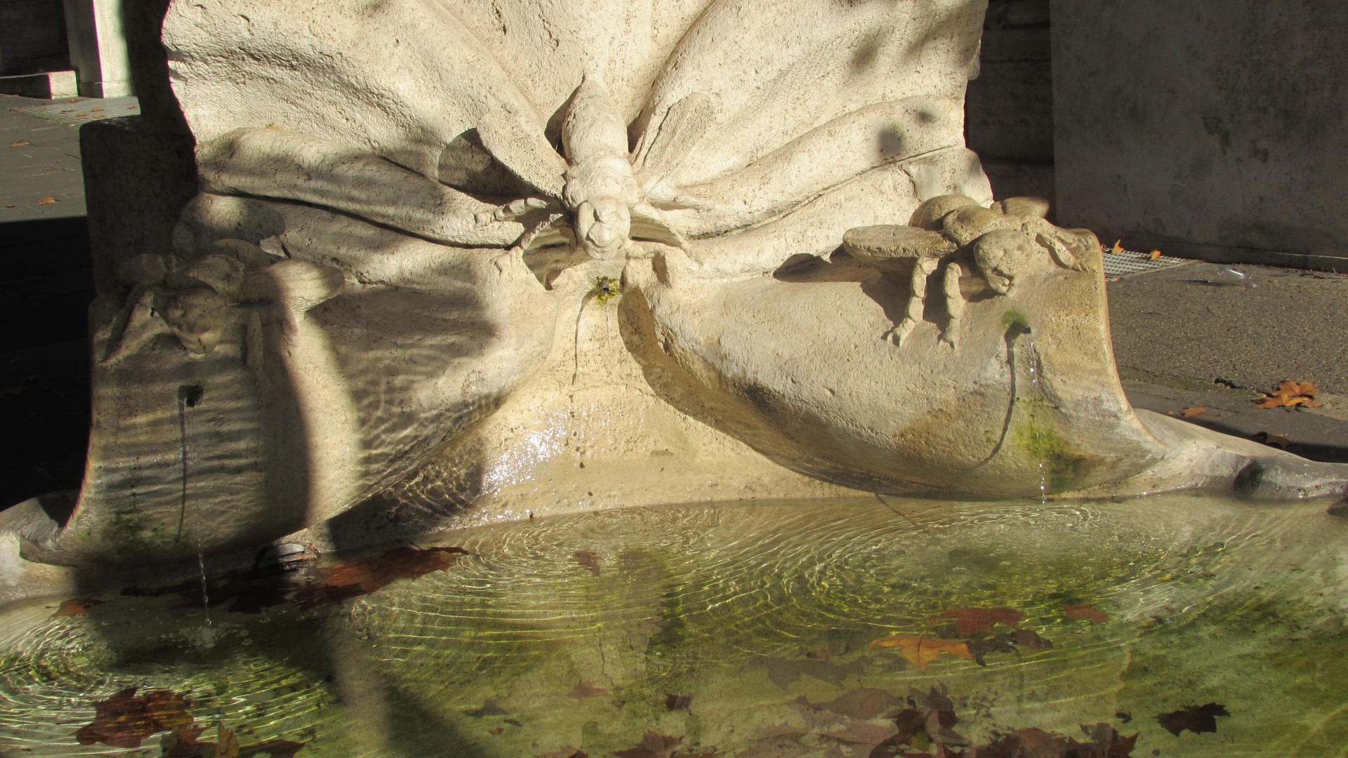 Fontana delle Api