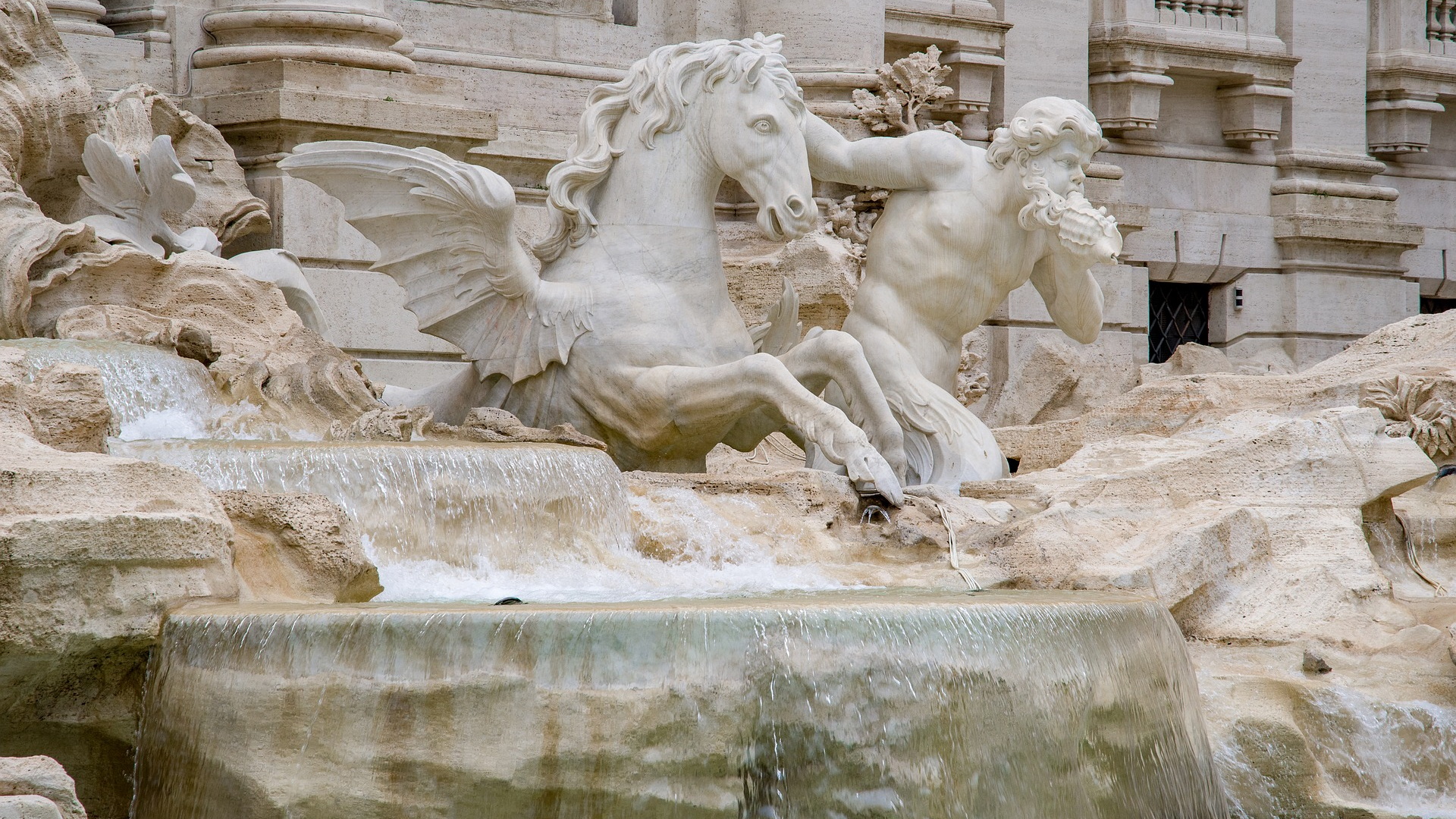 Fontana di Trevi, particolare