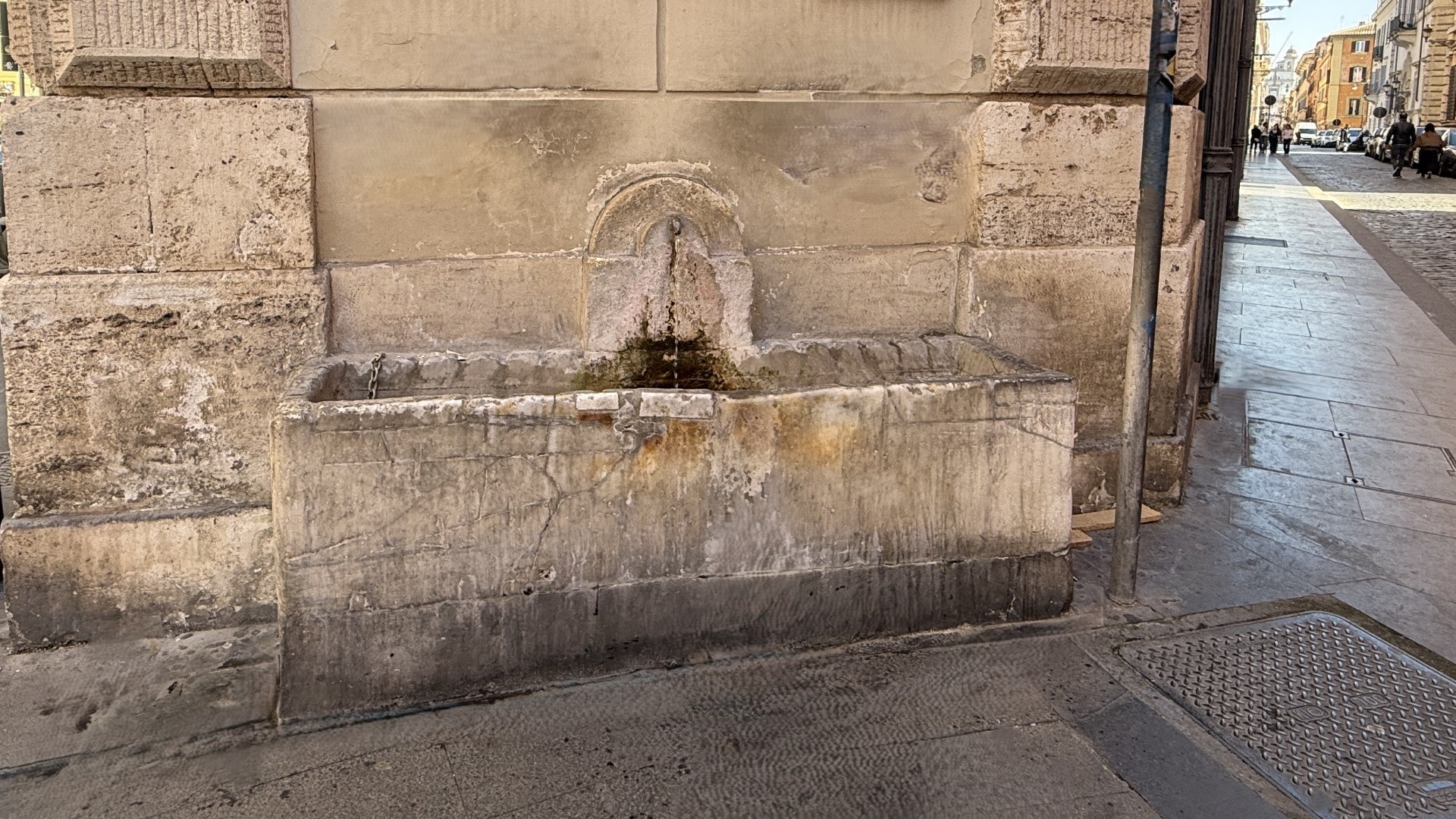 Fontana di via del Clementino Ph. Turismo Roma Fontana di via del Clementino Ph. Turismo Roma
