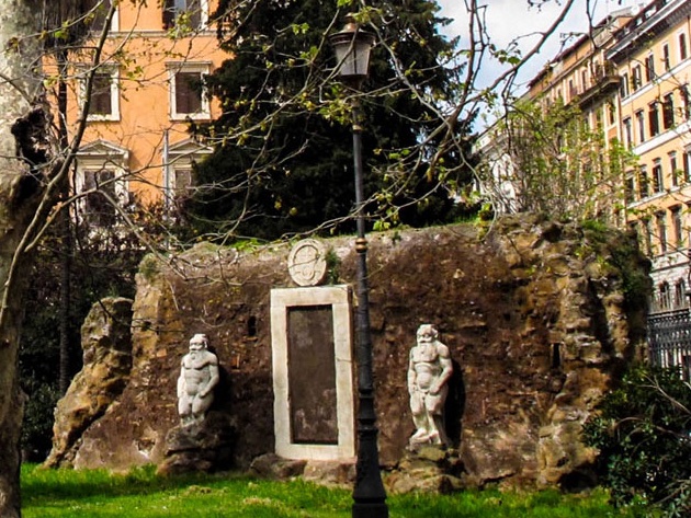 Riaprono i Giardini di Piazza Vittorio Emanuele II dopo i lavori di riqualificazione foto sito romaturismo Riaprono i Giardini di Piazza Vittorio Emanuele II dopo i lavori di riqualificazione foto sito romaturismo