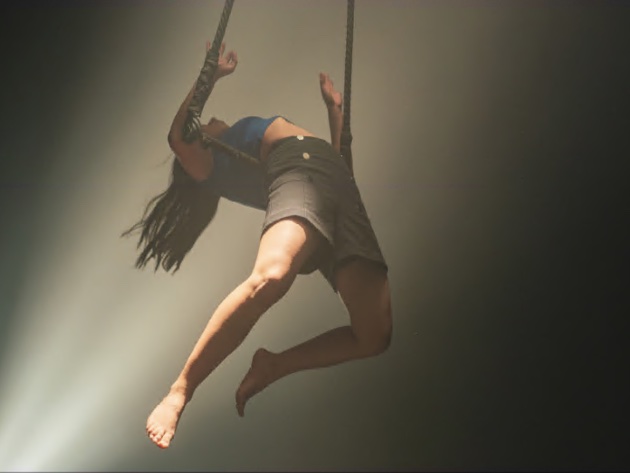 Il Gruppo Acrobatico di Tangeri debutta al Teatro Brancaccio-Foto: locandina ufficiale dello spettacolo