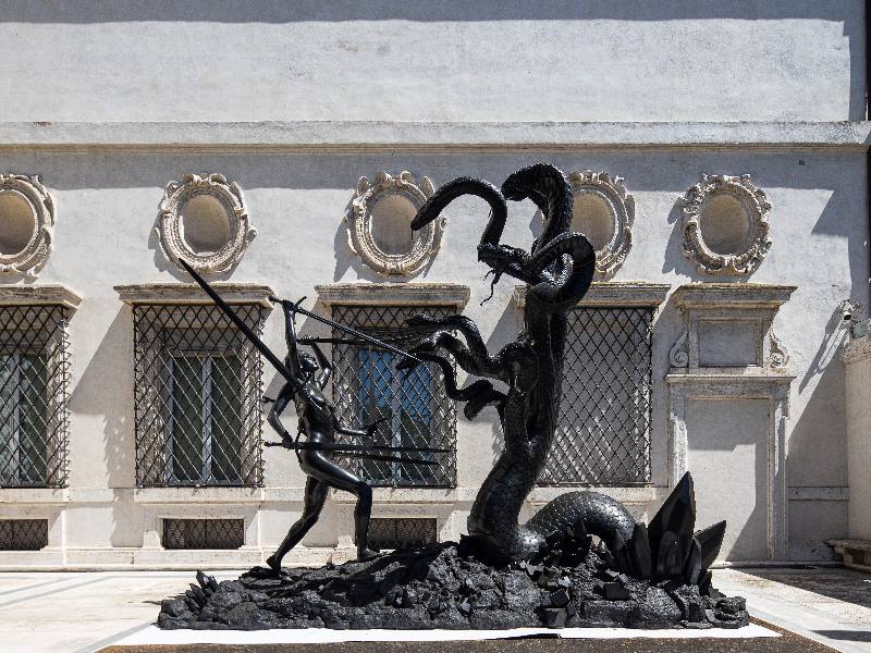 Hydra and Kali, Collezione privata, ph.A. Novelli © Galleria Borghese – Ministero della Cultura © Damien Hirst and Science Ltd. All rights reserved DACS 2021/SIAE 2021 Hydra and Kali, Collezione privata, ph.A. Novelli © Galleria Borghese – Ministero della Cultura © Damien Hirst and Science Ltd. All rights reserved DACS 2021/SIAE 2021