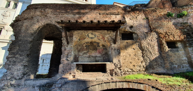 The Insula of the Ara Coeli is a Roman-era building located on the slopes of the Campidoglio, in Rome