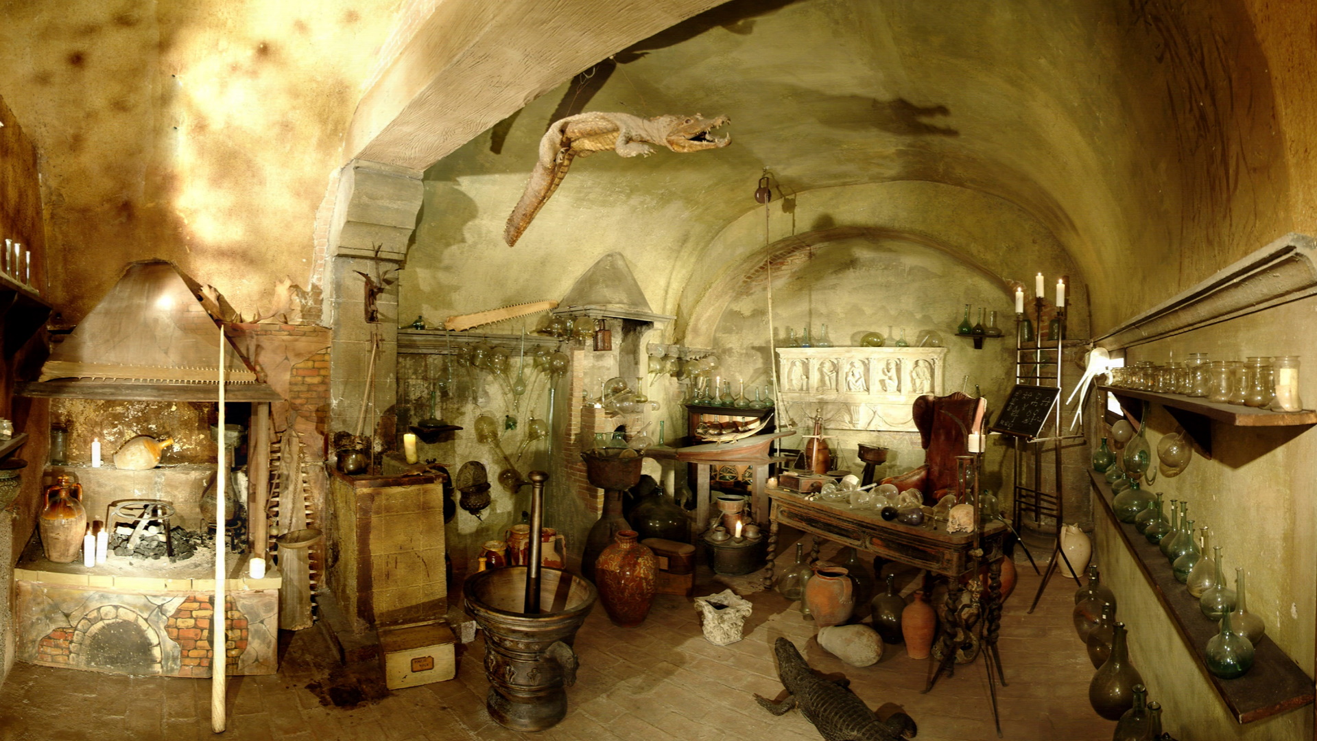 Laboratorio dell'alchimista del XVI secolo - Ricostruzione d’ambiente