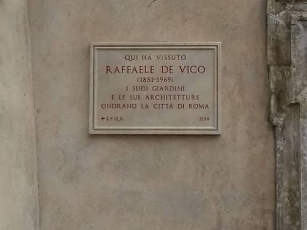 Lapide a Raffaele de Vico, sito web Sovrintendenza Capitolina ai Beni Culturali, dettaglio