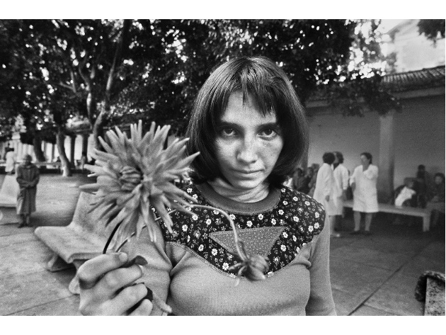 Letizia_Battaglia._Graziella._Via_Pindemonte._Ospedale_Psichiatrico._Palermo_1983