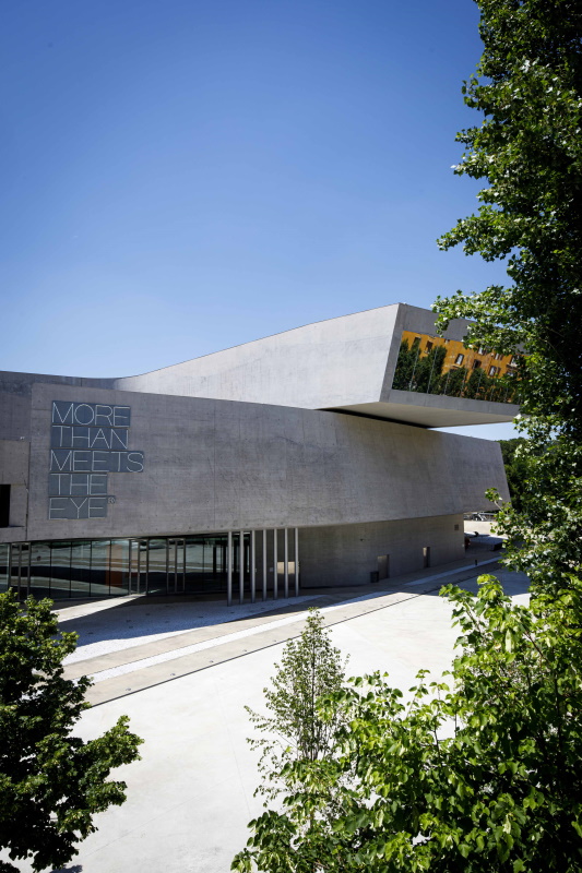 MAXXI veduta esterna Foto: Musacchio Ianniello & Pasqualini Courtesy Fondazione MAXXI MAXXI veduta esterna Foto: Musacchio Ianniello & Pasqualini Courtesy Fondazione MAXXI