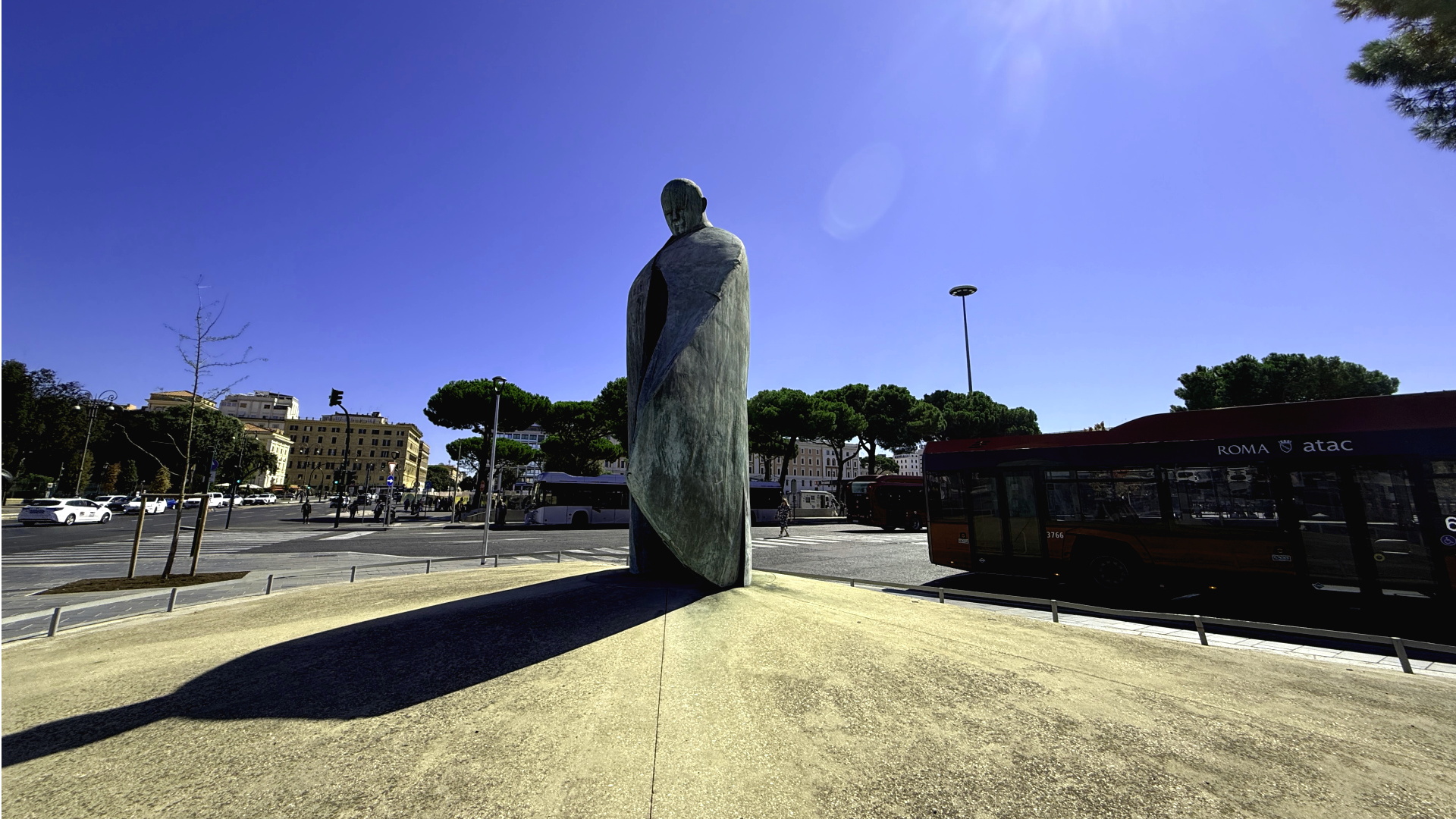 Monumento a Giovanni Paolo II Ph. Turismo Roma Monumento a Giovanni Paolo II Ph. Turismo Roma