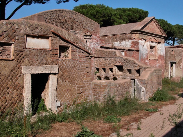 Necropoli di Porto all'Isola Sacra-Foto sito ufficiale Parco Archeologico di Ostia Antica