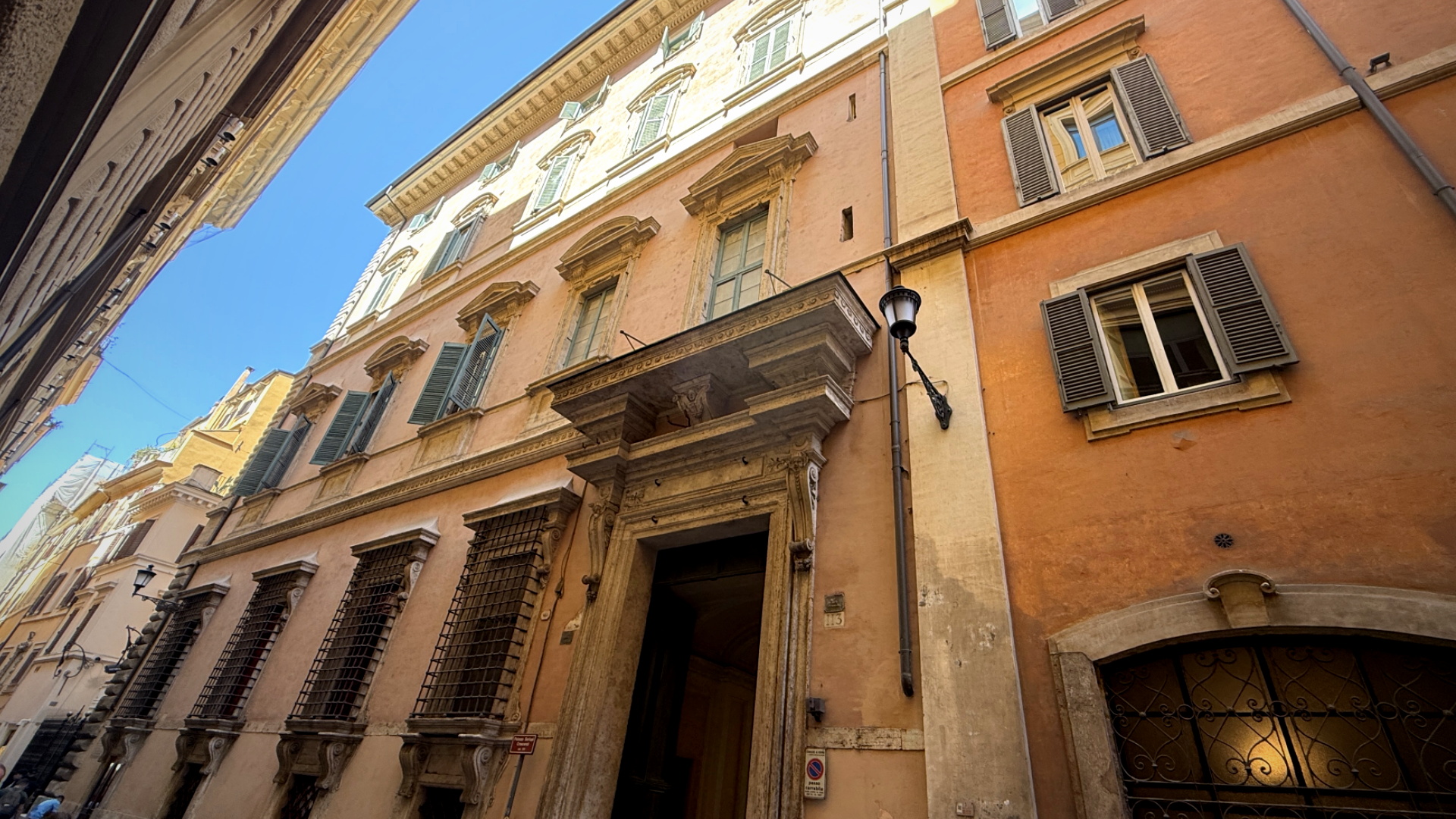 Palazzo Serlupi Crescenzi Ph. Turismo Roma