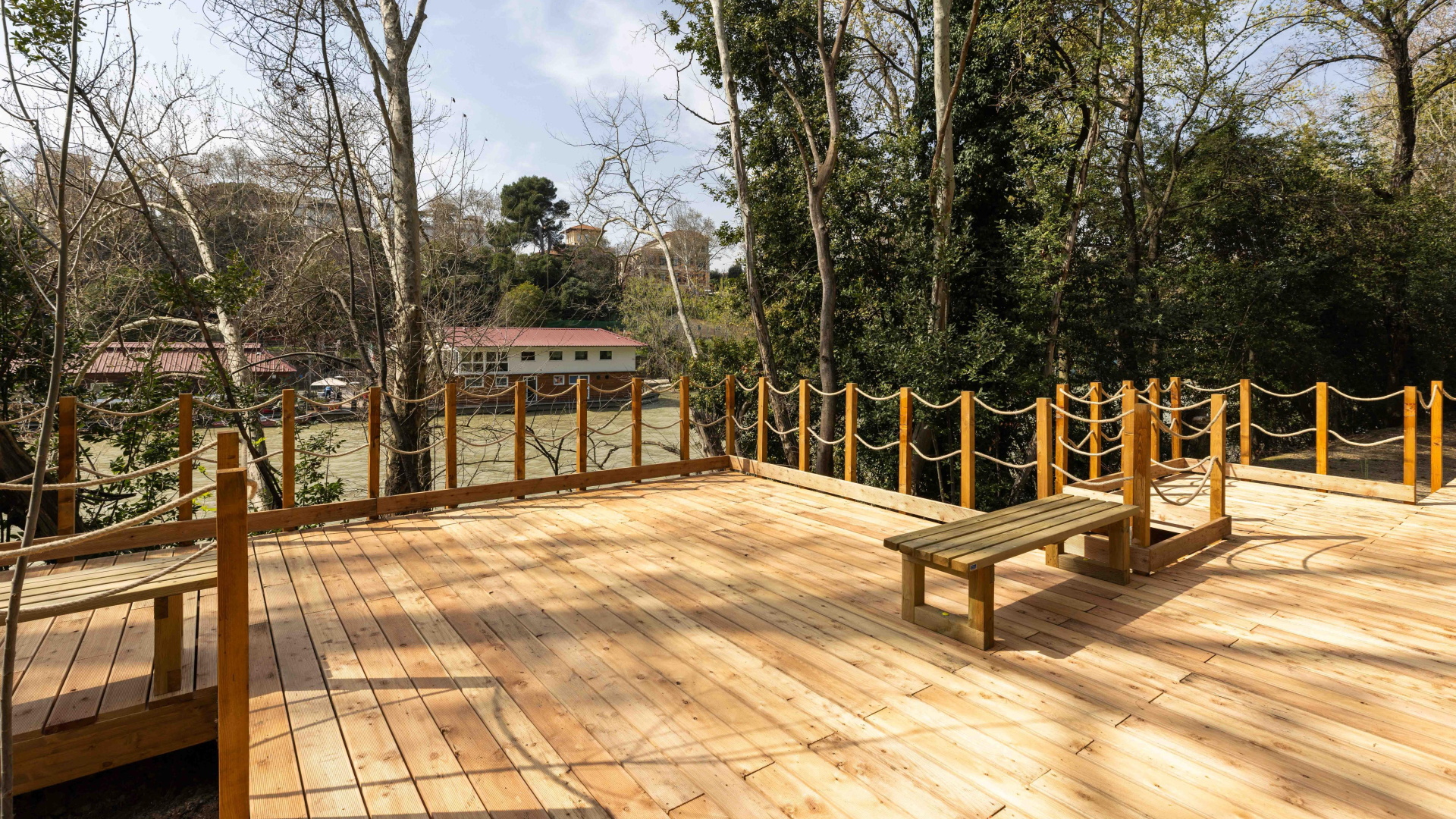 Parco d'affaccio Oasi Naturalistica Lungotevere delle Navi ph. Roma Capitale
