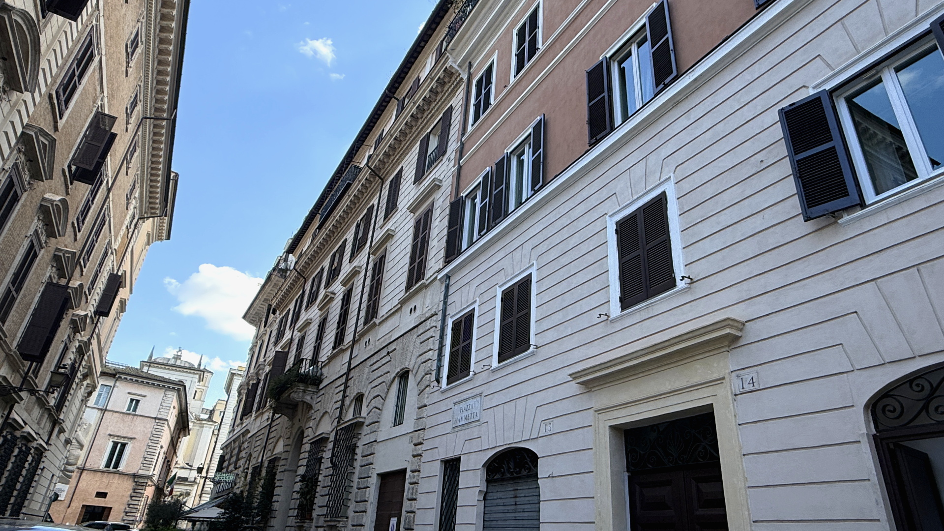 Piazza Fiammetta Ph. Turismo Roma