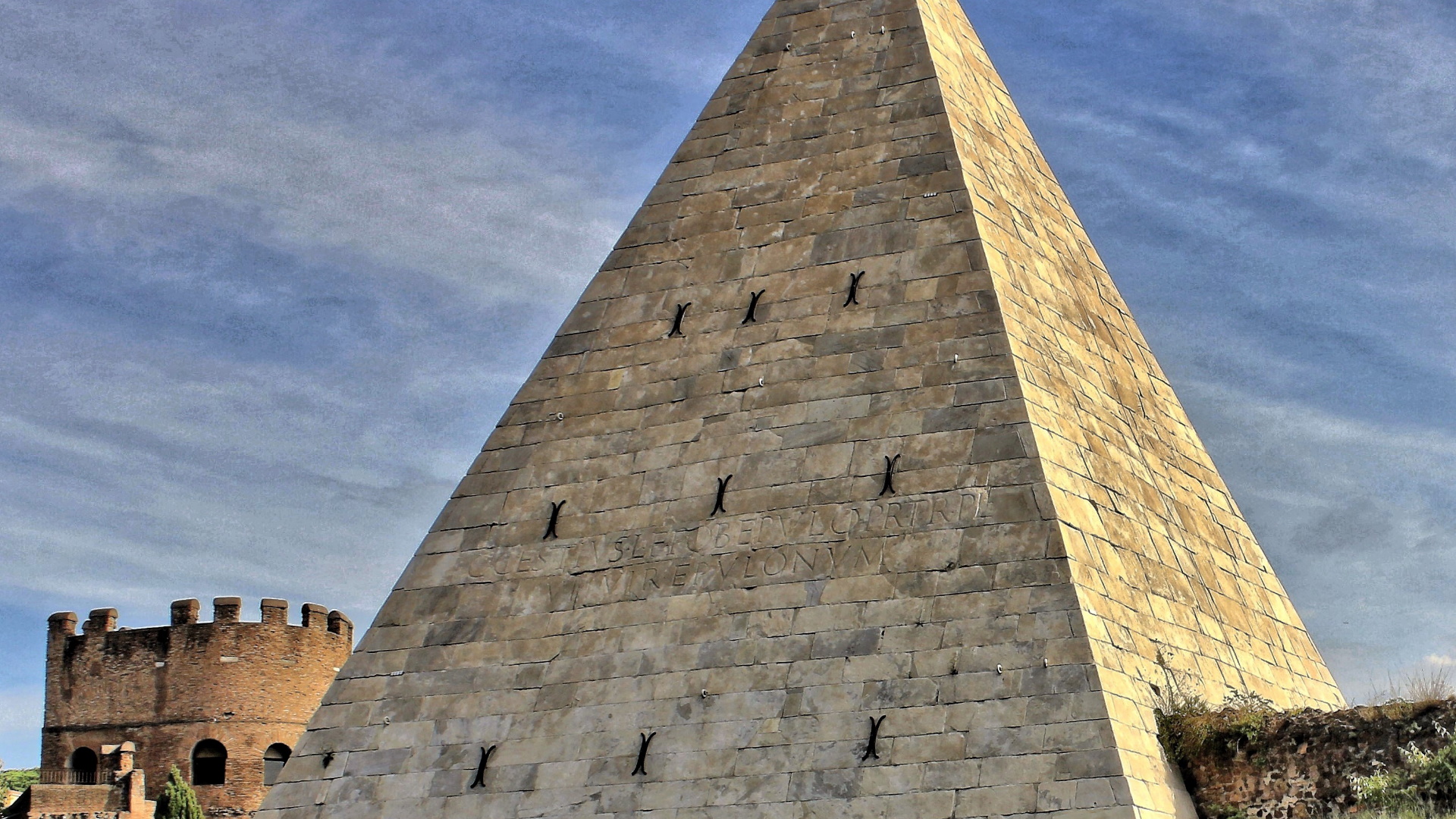 Piramide Cestia