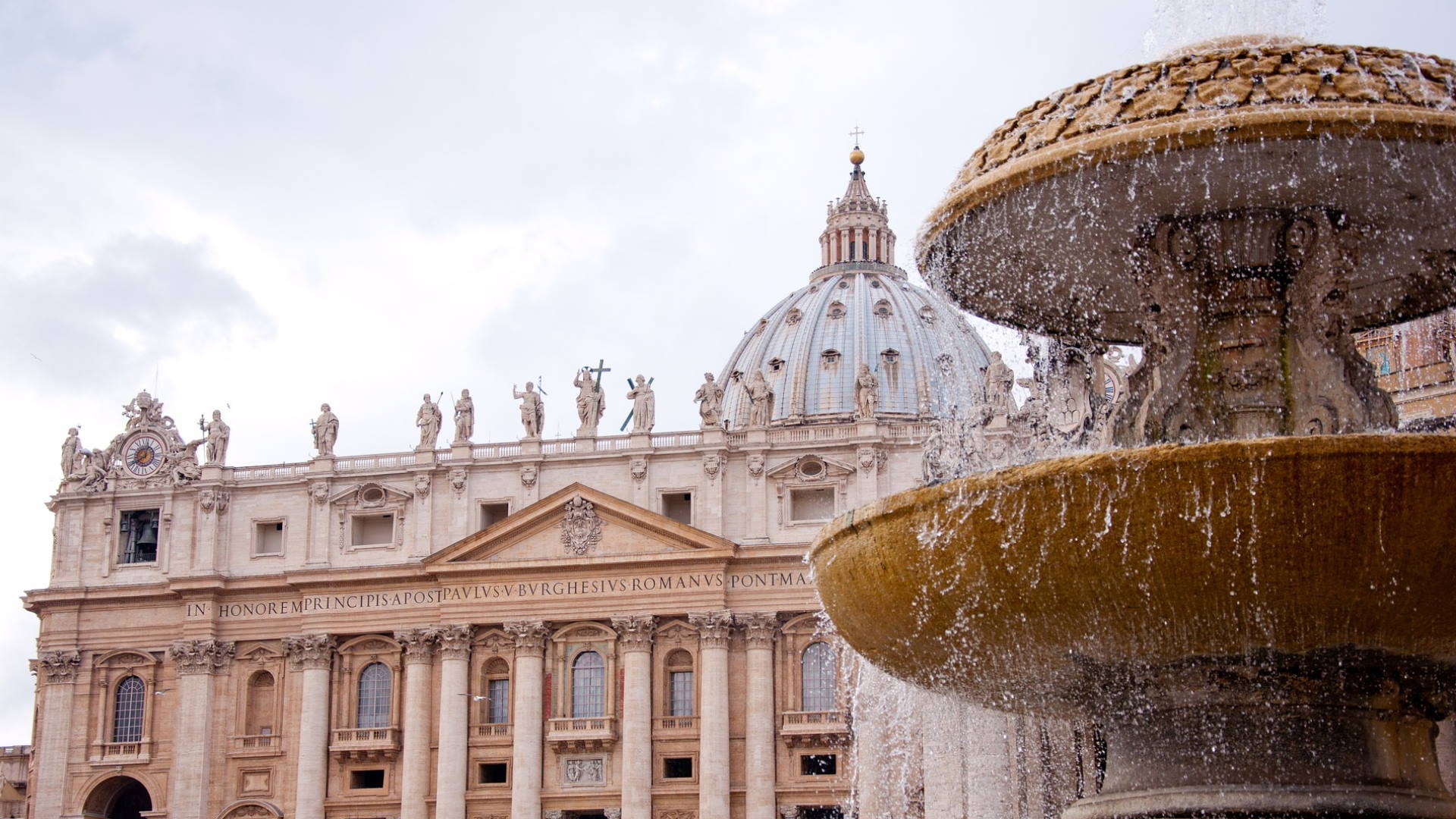 Fontane di piazza San Pietro Fontane di piazza San Pietro