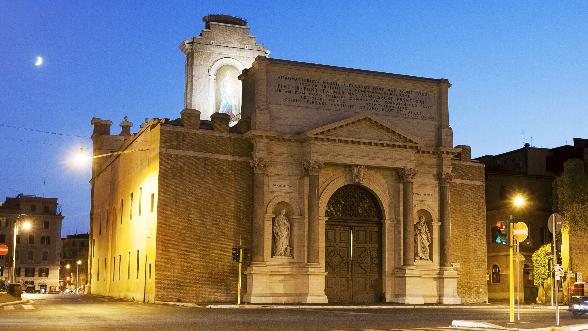 Porta Pia e il Museo Storico dei Bersaglieri Porta Pia e il Museo Storico dei Bersaglieri