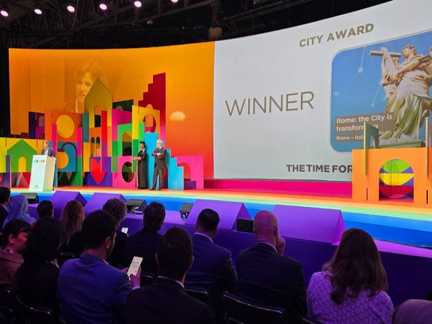 Roma Capitale vince lo Smart City Award allo Smart City Expo World Congress di Barcellona-Foto: pagina ufficiale Facebook di Roma Capitale Roma Capitale vince lo Smart City Award allo Smart City Expo World Congress di Barcellona-Foto: pagina ufficiale Facebook di Roma Capitale