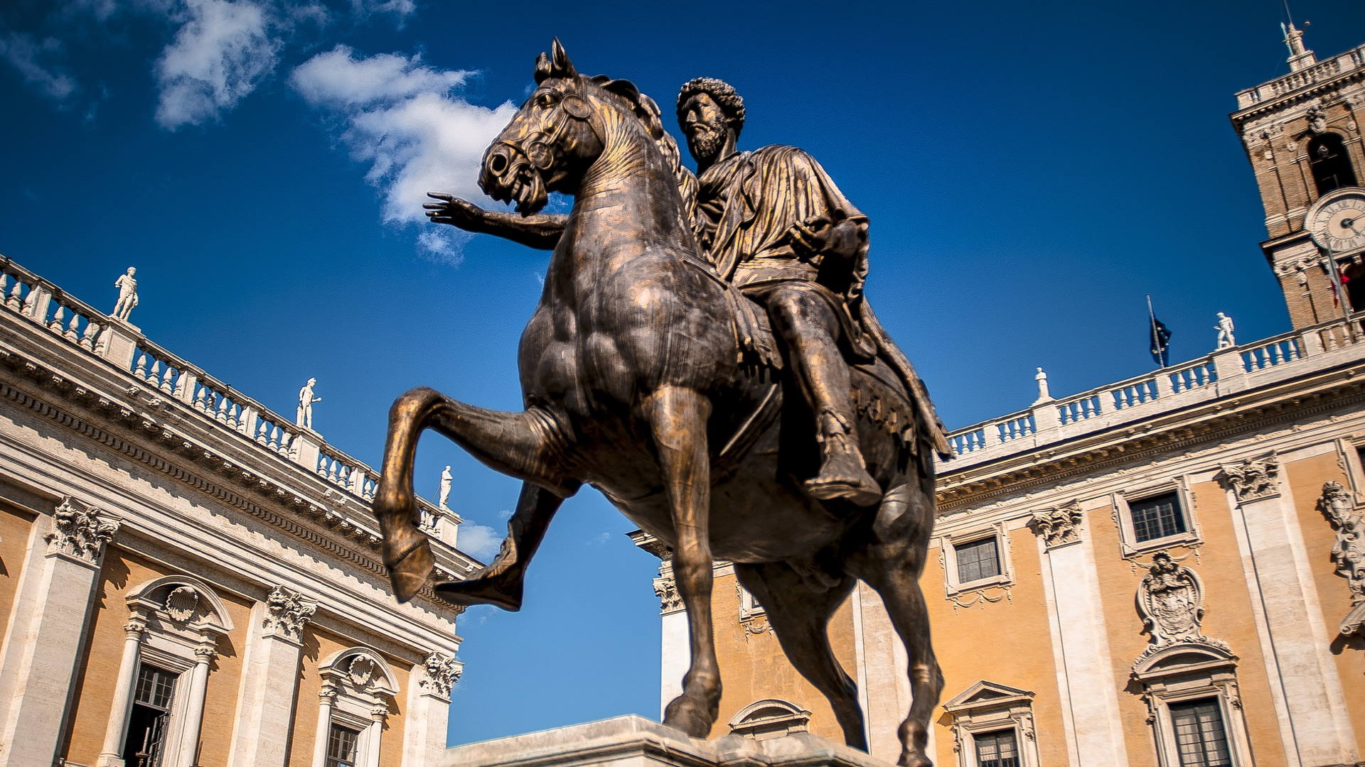 Statua equestre di Marco Aurelio Pixabay ut. StevoLeBlanc Statua equestre di Marco Aurelio Pixabay ut. StevoLeBlanc