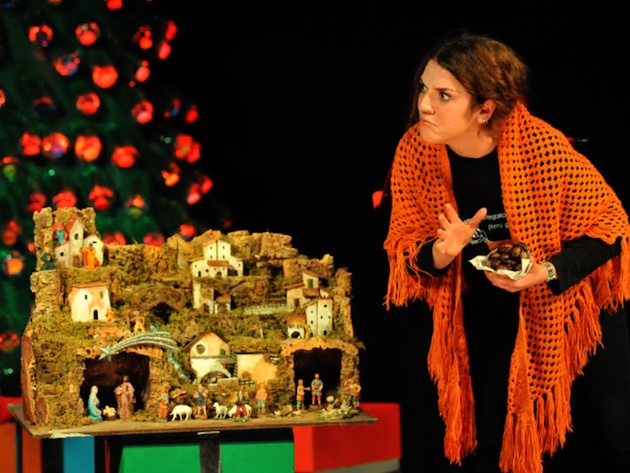 Storie di Natale-Foto: Francesca Astrei sul palco, sito ufficiale del Teatro Argentina Storie di Natale-Foto: Francesca Astrei sul palco, sito ufficiale del Teatro Argentina