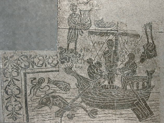 Mosaico con Ulisse e le Sirene, Da Quarto di Corzano, ambiente termale di una mansio (stazione di posta), Terme di Diocleziano, depositi (Olearie), inv. 519957, Metà-fine II secolo d.C., dettaglio