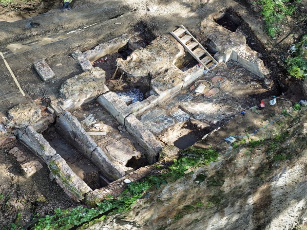 Nuove scoperte archeologiche a Villa Celimontana: riaffiora un edificio di età imperiale con mosaici e affreschi-Foto: Comunicato stampa Nuove scoperte archeologiche a Villa Celimontana: riaffiora un edificio di età imperiale con mosaici e affreschi-Foto: Comunicato stampa