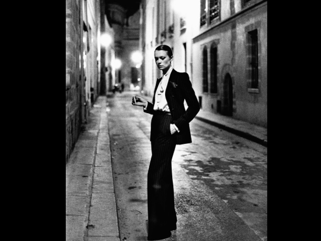 Helmut Newton, Rue Aubriot. Yves Saint Laurent, French Vogue. Paris, 1975 Helmut Newton, Rue Aubriot. Yves Saint Laurent, French Vogue. Paris, 1975