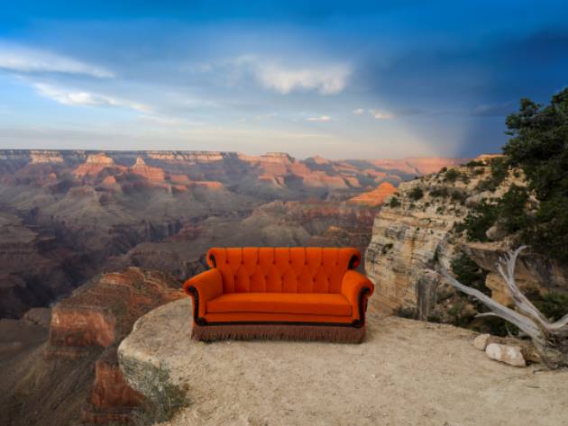 Friends - Sofà nel Grand Canyon @warnerbrostv Friends - Sofà nel Grand Canyon @warnerbrostv