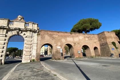 Mura Aureliane a Porta San Giovanni