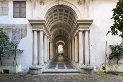 Palazzo Spada - galleria Borromini ©Adam Eastland _ AGF