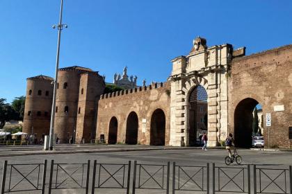Porta San Giovanni Porta San Giovanni