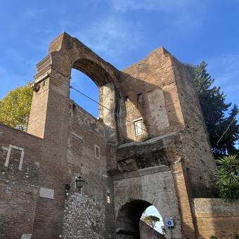 Arco di Dolabella e Silano