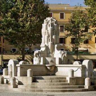 Fontana delle Anfore