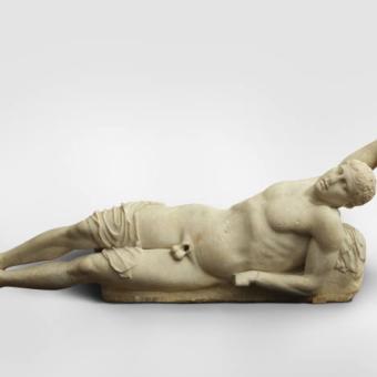 La Grecia a Roma-Foto: Niobide ferito, marmo pario, 440-430 a.C., Copenhagen, Ny Carlsberg Glyptotek