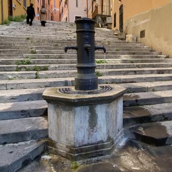 Nasone in via delle tre cannelle