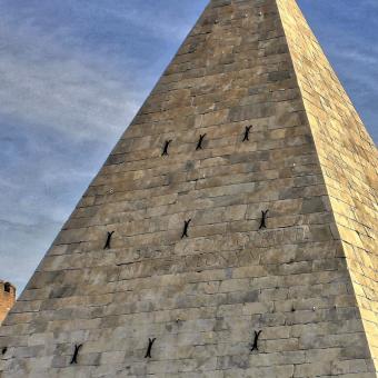 Piramide Cestia