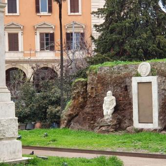 La Porta Magica - Piazza Vittorio Emanuele II