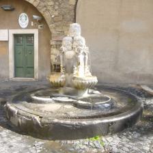 Fontana delle Tiare