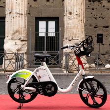 Greta Bike sharing Helbiz 