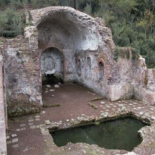 Foto: Mausoleo della Ninfa Egeria al Parco della Caffarella