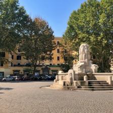 Piazza Testaccio e Fontana Anfore