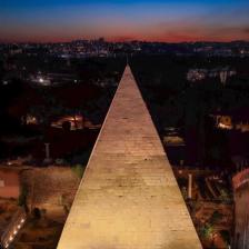 Piramide Cestia Ph. Fabio Caricchia Piramide Cestia Ph. Fabio Caricchia