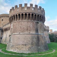 Borgo di Ostia antica, Castello