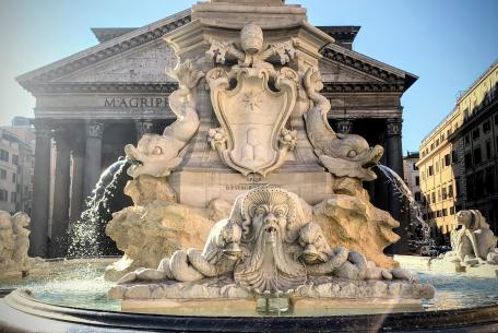 Fontana del Pantheon Foto Turismo Roma Fontana del Pantheon Foto Turismo Roma