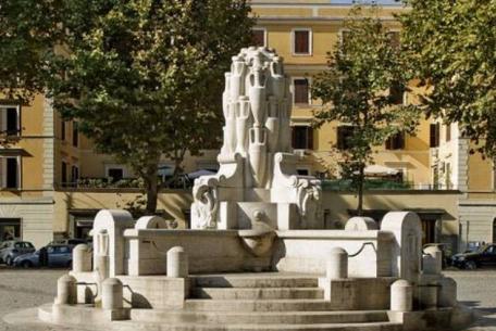 Fontana delle Anfore Fontana delle Anfore