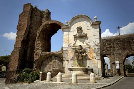 Fontana di Clemente XII ph. Turismo Roma Fontana di Clemente XII ph. Turismo Roma